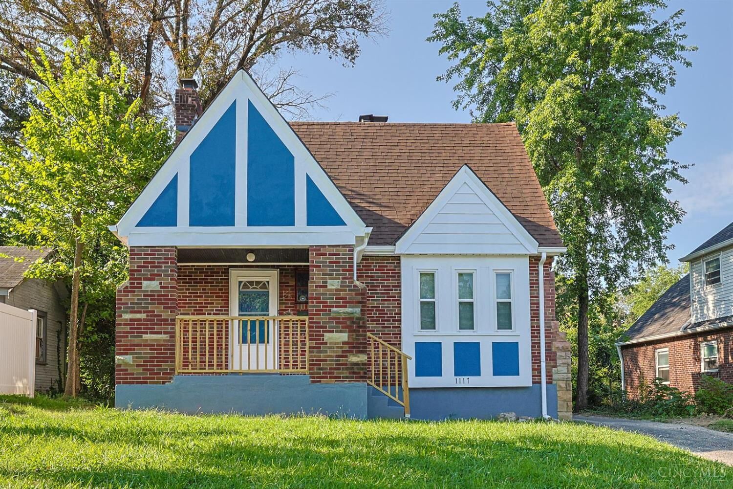 Property Photo:  1117 Regent Avenue  OH 45237 