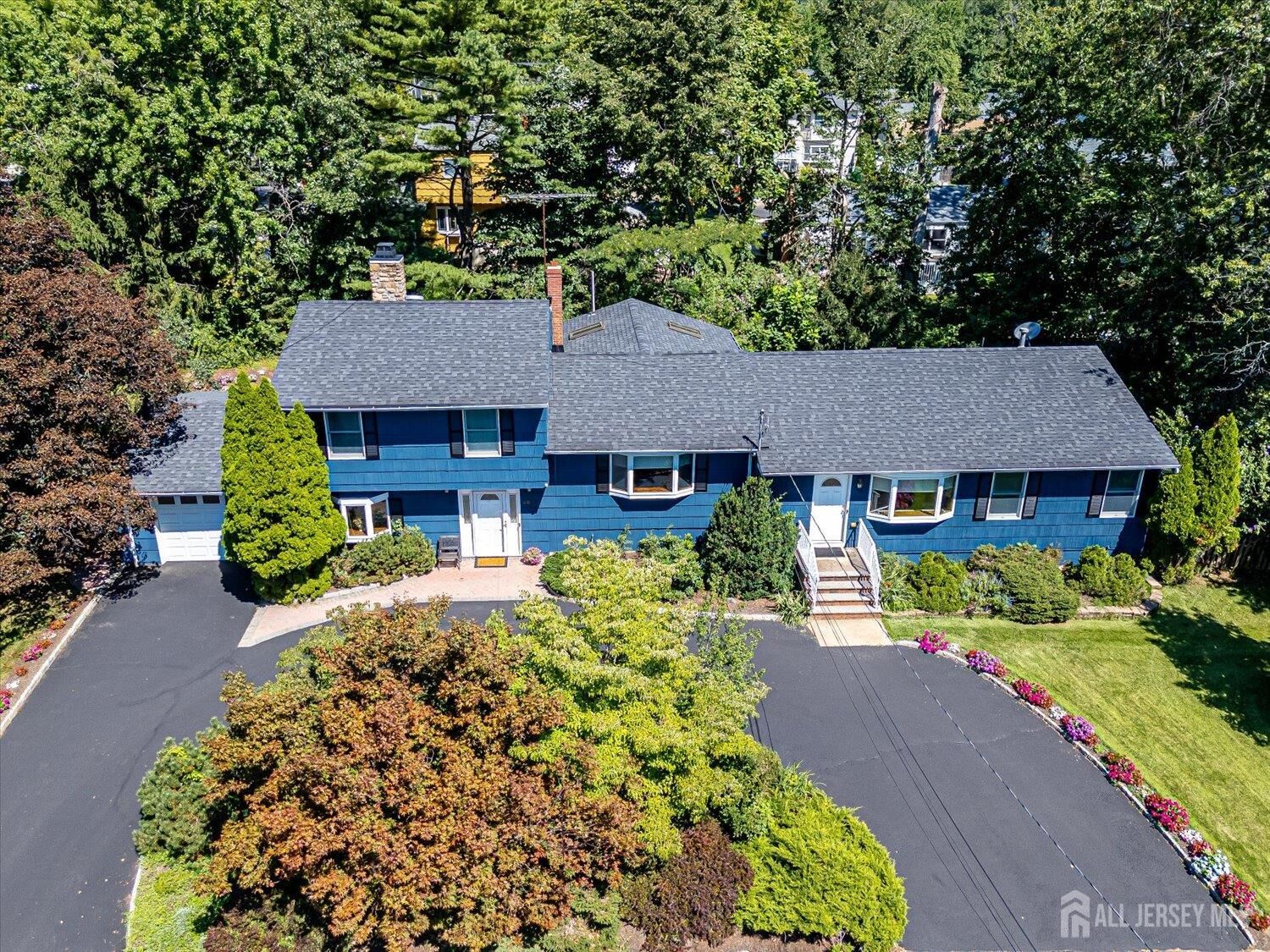 Property Photo:  48 Frost Avenue  NJ 08820 