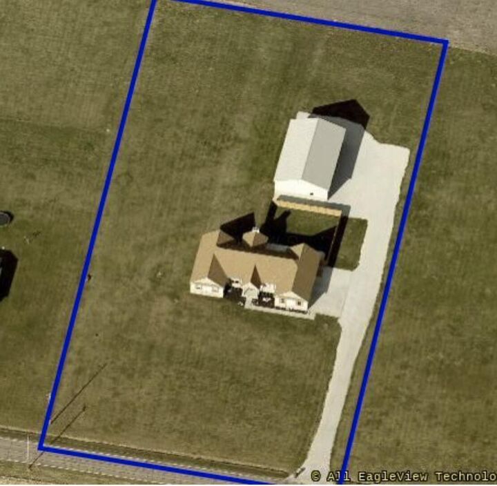 Property Photo: 6548 Basil Western NW Road OH 43112