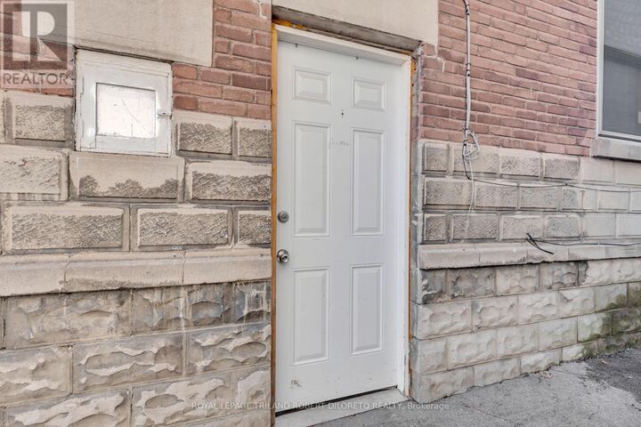Property Photo: 8 Bruce Street ON N6C 1G4