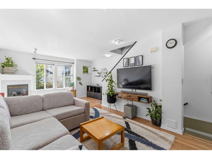 Property Photo: 6533 121 Street 16 BC V3W 1M5