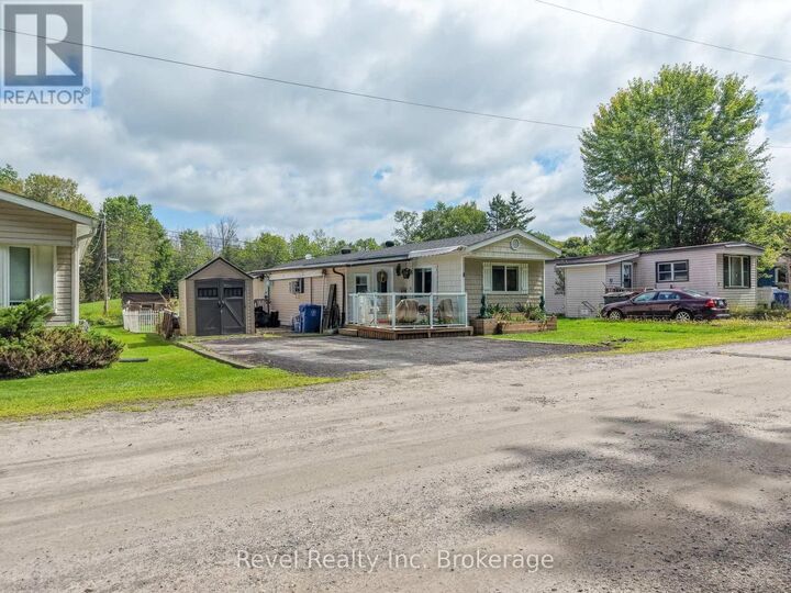 Property Photo:  395 Riverbend Road 8  ON P1B 8Z4 