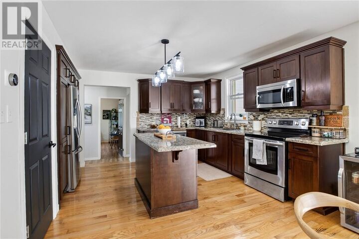 Property Photo:  2384 Treeview Road  ON P3E 5C8 