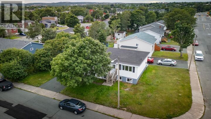 2 Macgregor Street — photo 1