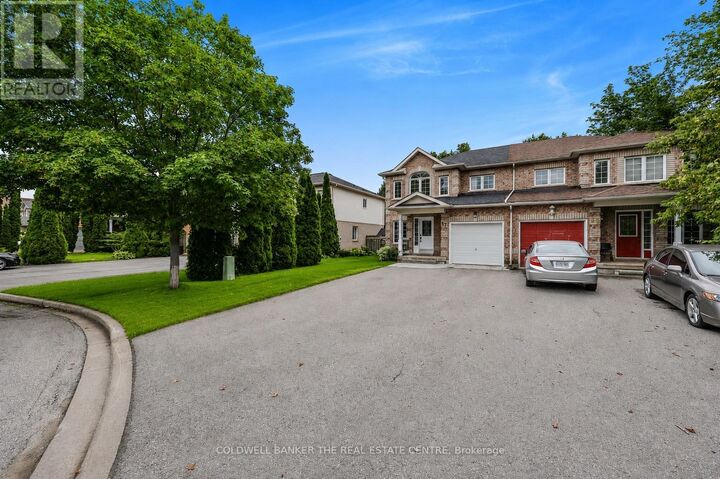 Property Photo: 37 Rainbow Court ON L4P 3Z6