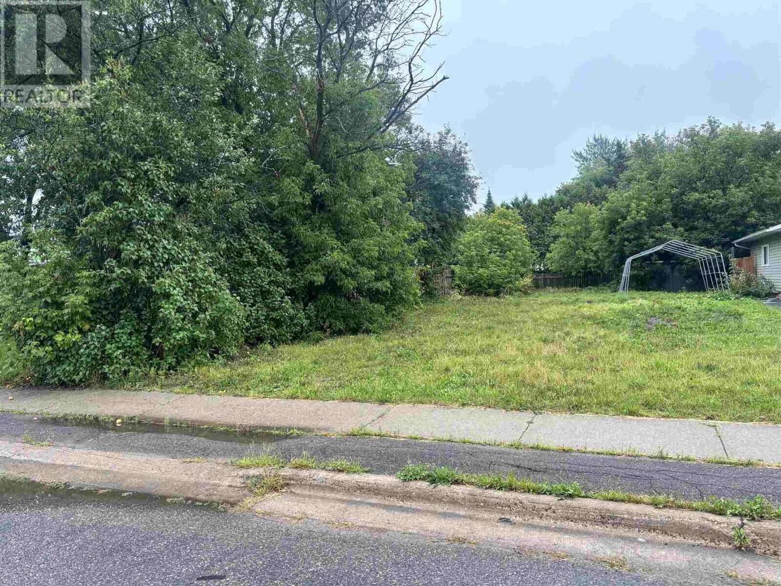 Property Photo:  17 Wallace Ter  ON P6C 1J7 