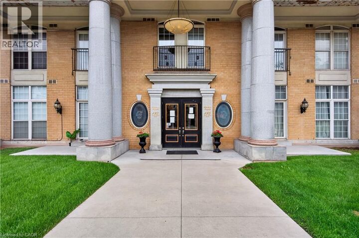 Property Photo:  135 James Street South 408  ON L8P 2Z6 