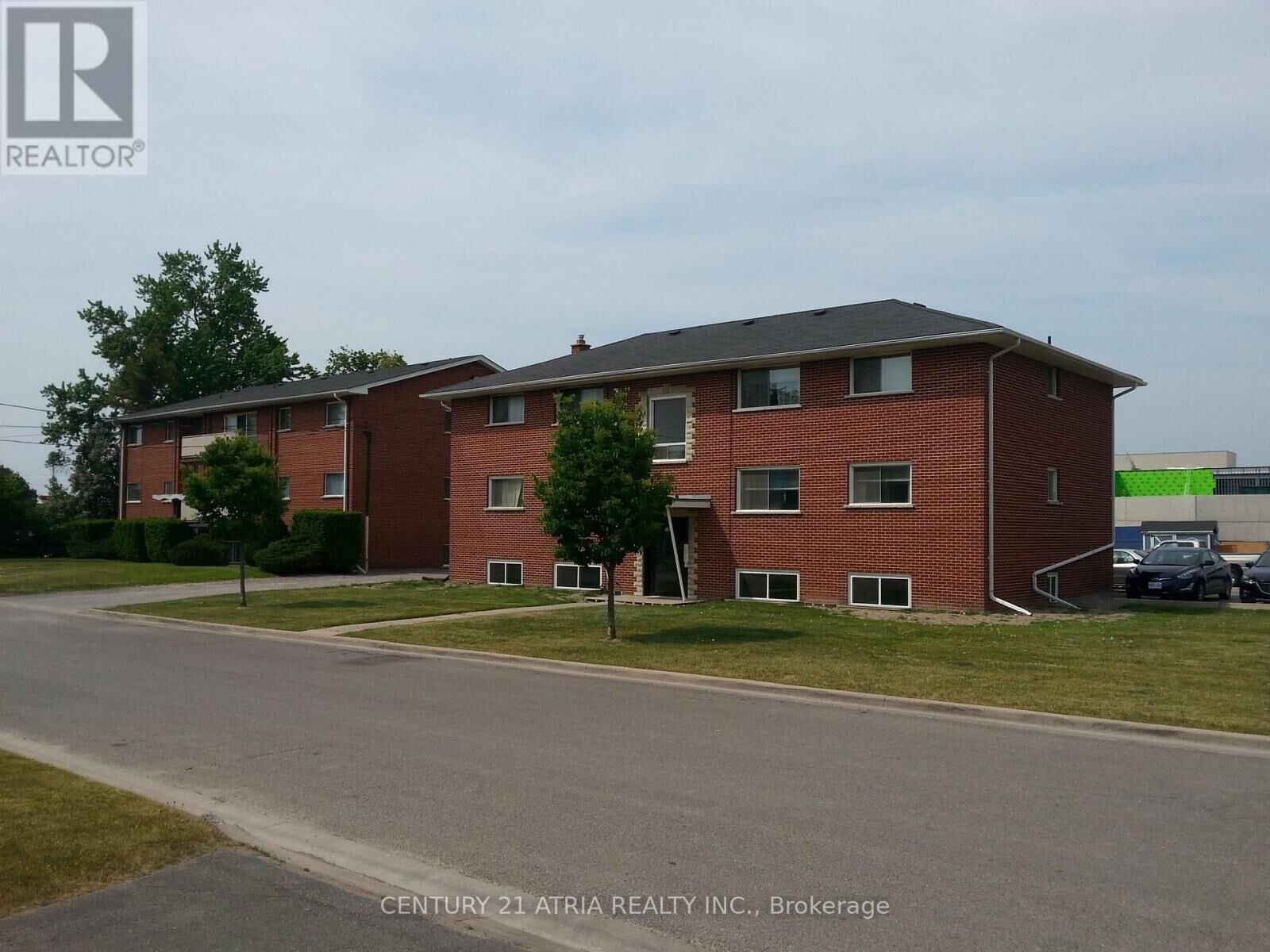 Property Photo: 172 Westmount Street ON L1J 4X4