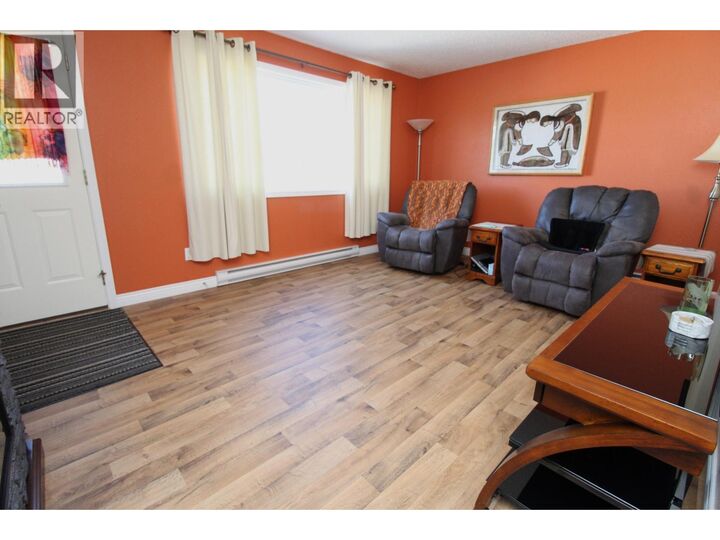 Property Photo: 301 Stuart Drive 2 BC V0J 2C0