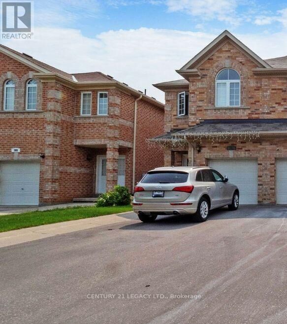 Property Photo: 385 Comiskey Crescent ON L5W 0C6