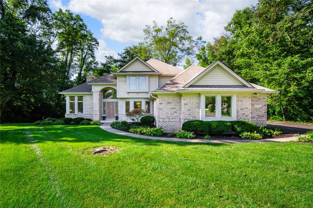 Property Photo:  2535 S Creek Circle  OH 45370 