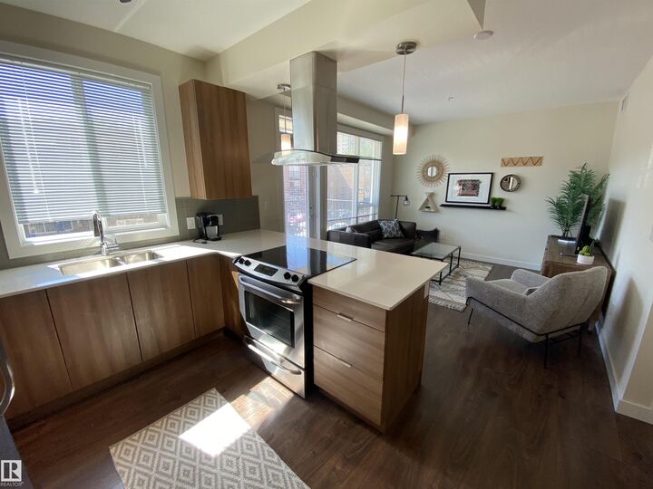 Property Photo:  9907 91 Avenue NW 308  AB T6E 2T7 