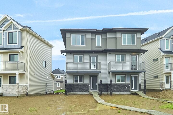 633 176 Avenue NE — photo 1