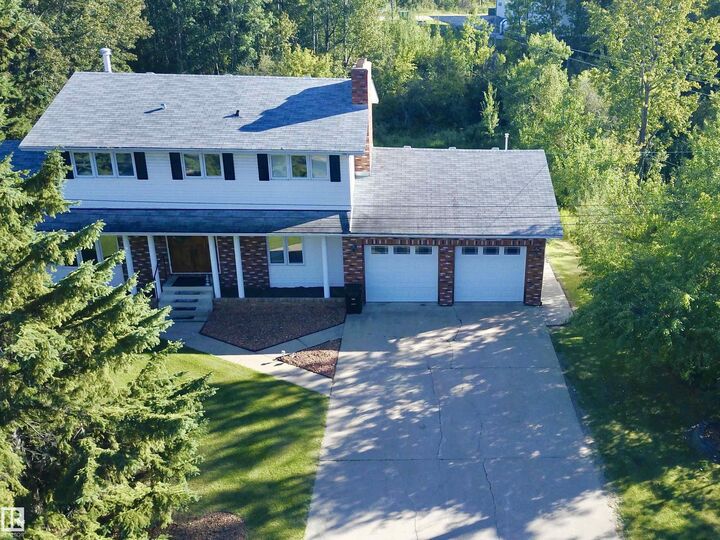 Property Photo:  5407 Mehden Road  AB T7N 1G2 