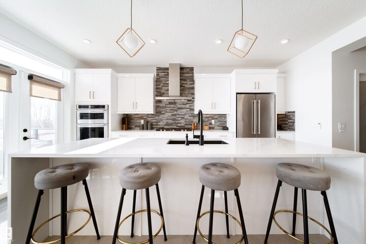 Property Photo: 19 Sturtz Place AB T9E 1M6