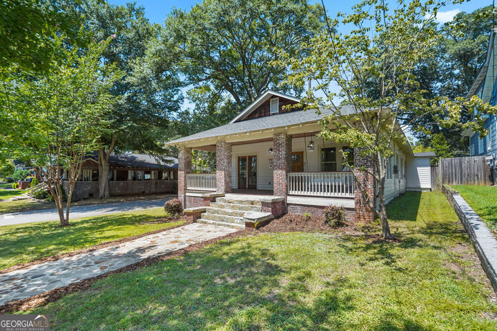 Property Photo:  949 Beecher Street SW  GA 30310 