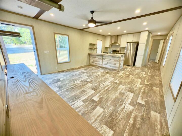 Property Photo: 527 Rock Hill Road LA 71407