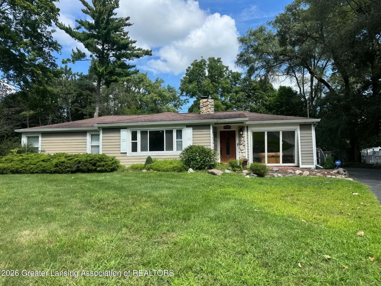 Property Photo:  2410 Mount Hope Road  MI 48864 