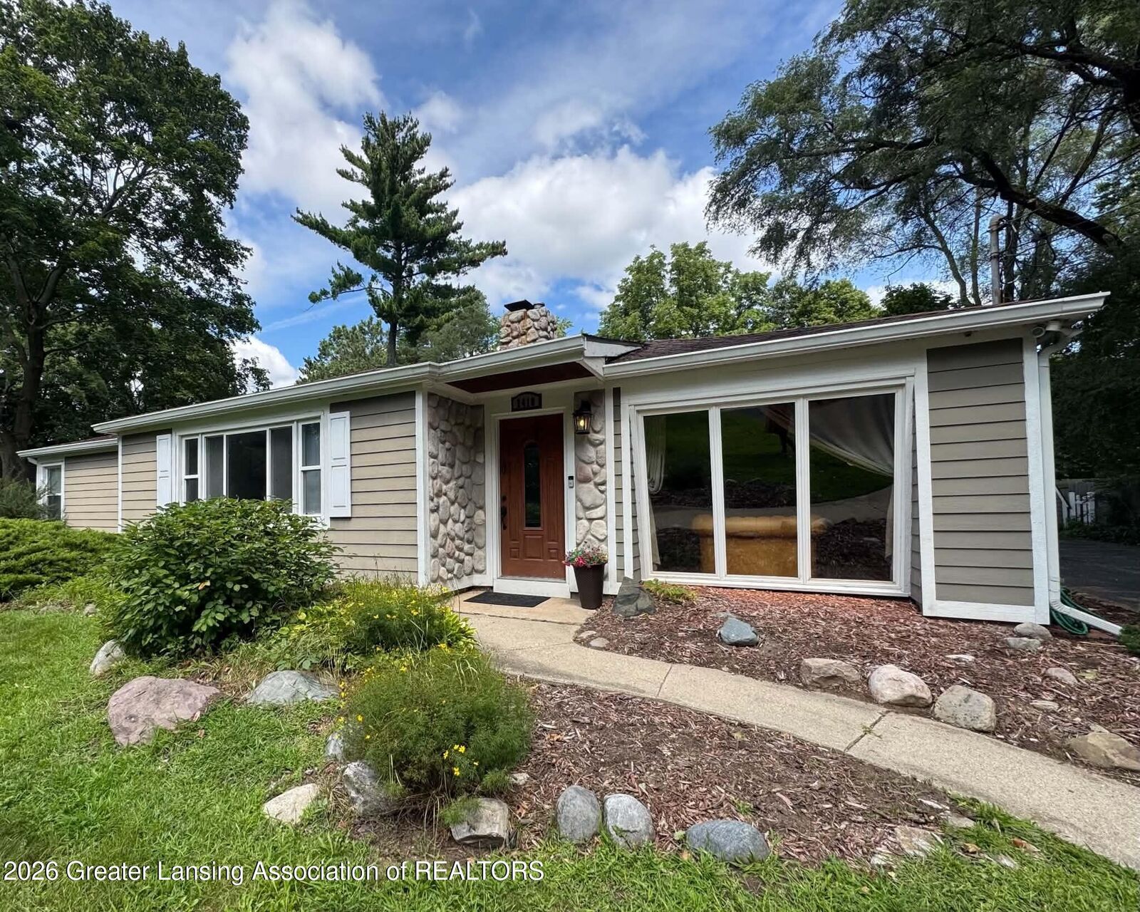 Property Photo:  2410 Mount Hope Road  MI 48864 