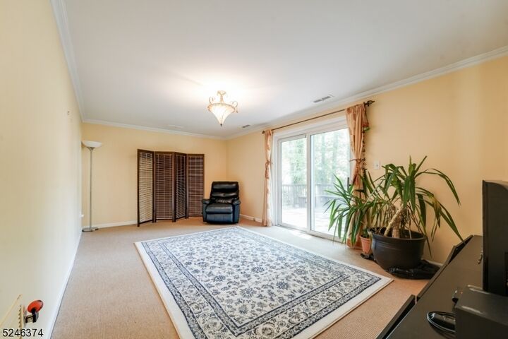 Property Photo:  15 Mansfield Ct  NJ 07039 