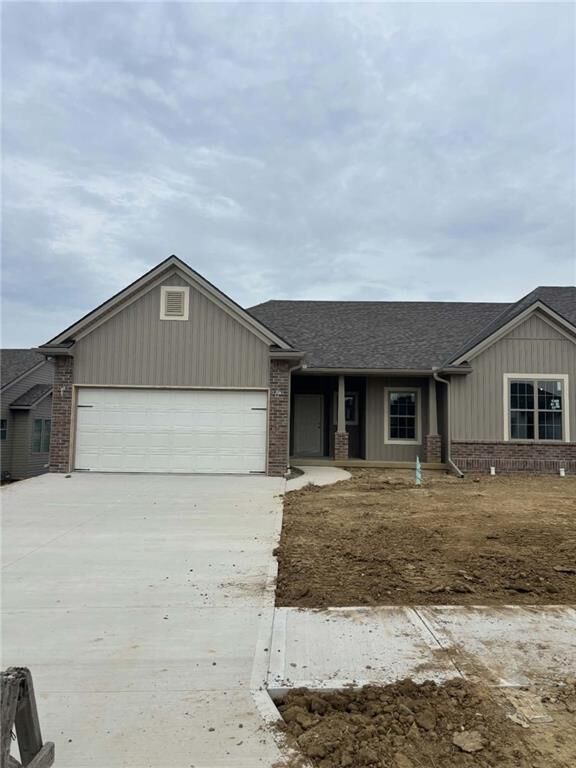 Property Photo:  4705 Stonebridge Drive E  MO 64505 
