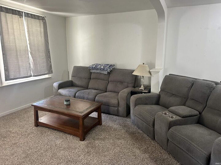 Property Photo:  109 Summit Street  IN 46773 