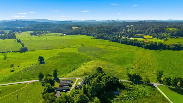 Property Photo: 9999 Smith Brewer Road KY 40744