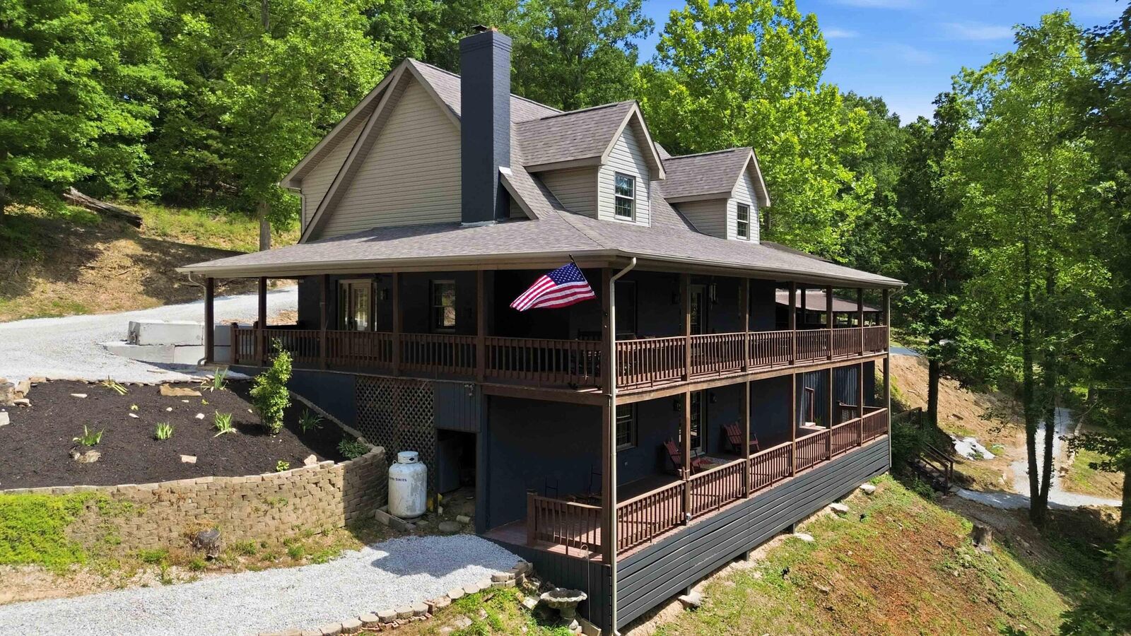 Property Photo: 1464 Hawk Ridge Road KY 40741
