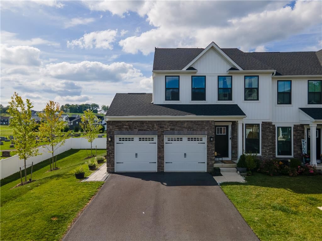 Property Photo:  1020 Watson Court  PA 18051 