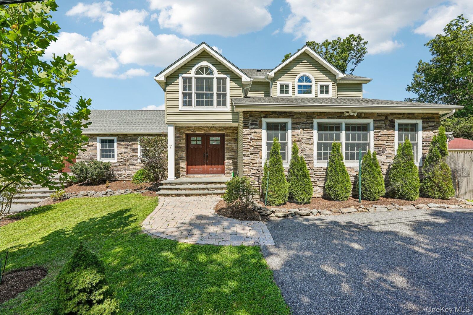 Property Photo:  7 Ann Place  NY 10974 