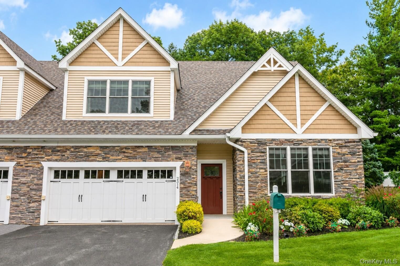 Property Photo:  2314 Depeyster Drive  NY 10567 