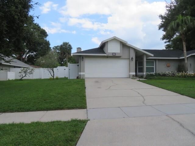 Property Photo:  839 Rosemere Circle  FL 32835 