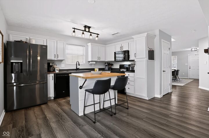 Property Photo:  7849 Ithaca Way  IN 46239 