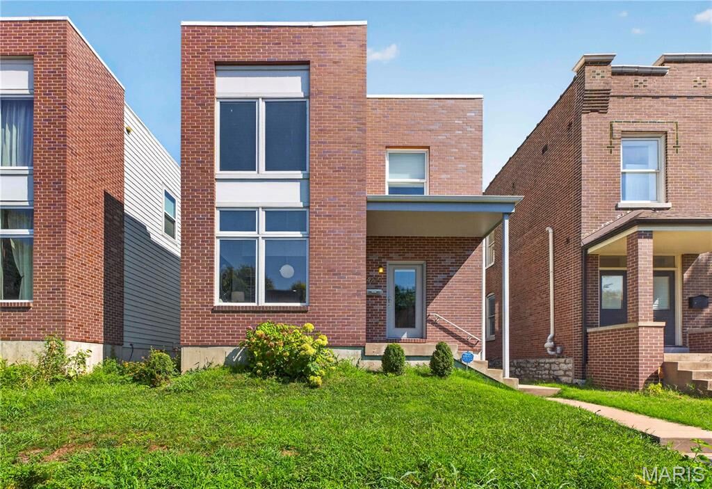 Property Photo:  4229 McRee Avenue  MO 63110 