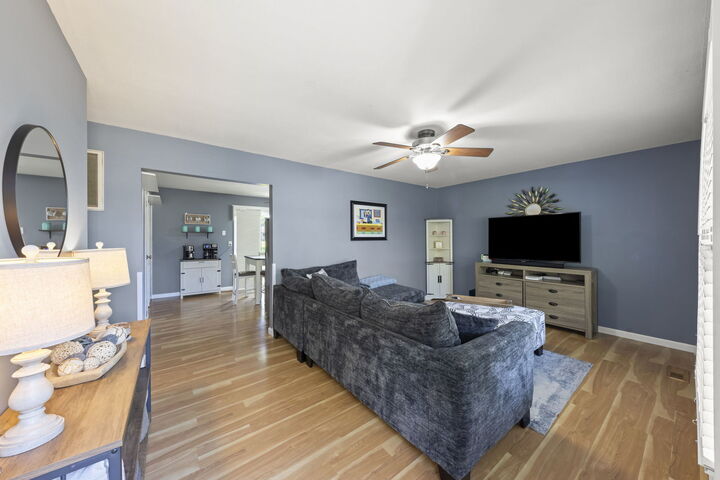 Property Photo:  476 E 3rd Street  IL 60941 