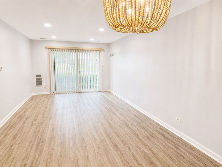 Property Photo:  1500 Harbour Drive 1S  IL 60090 