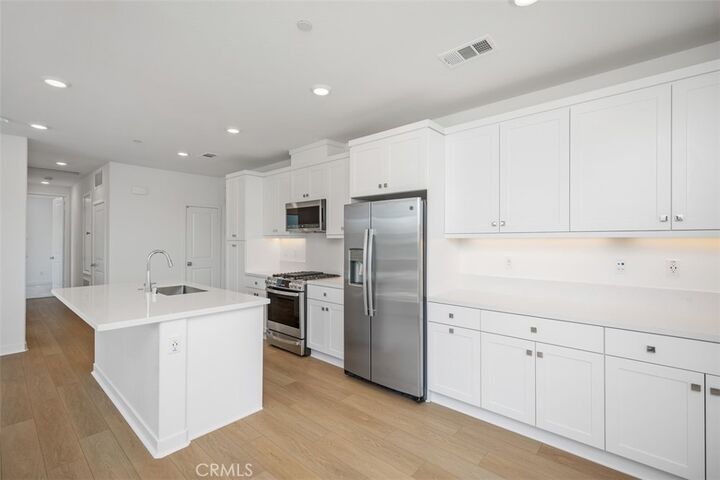 Property Photo:  1200 Lasso Way 301  CA 92675 