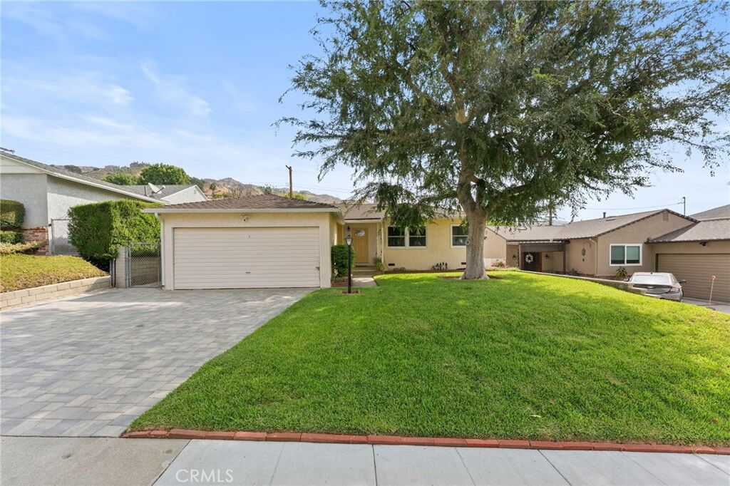 Property Photo:  2812 Jolley  CA 91504 