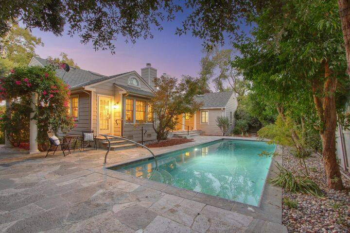 Property Photo: 40 College CA 95616