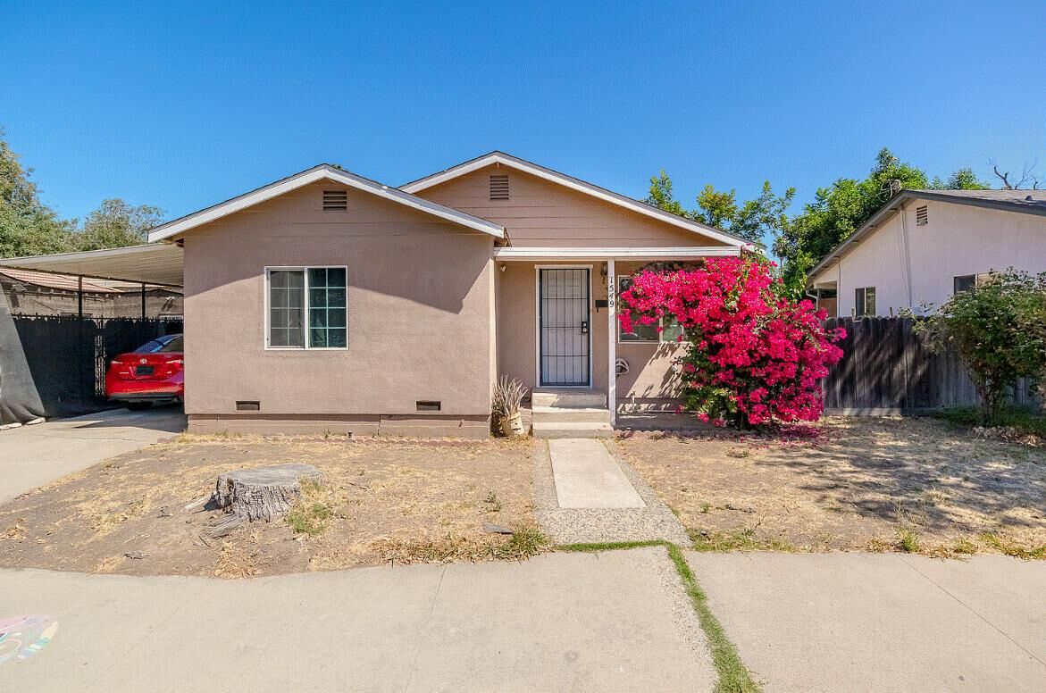 Property Photo:  1549 W Orangeburg Avenue  CA 95350 