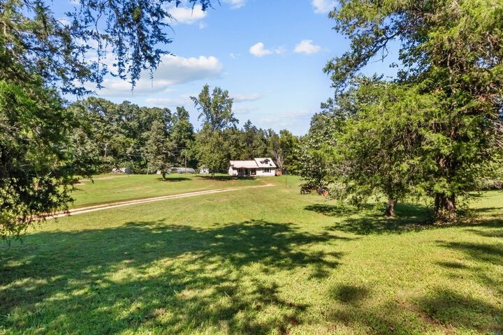 Property Photo:  6371 Hassell Creek Rd  TN 37098 