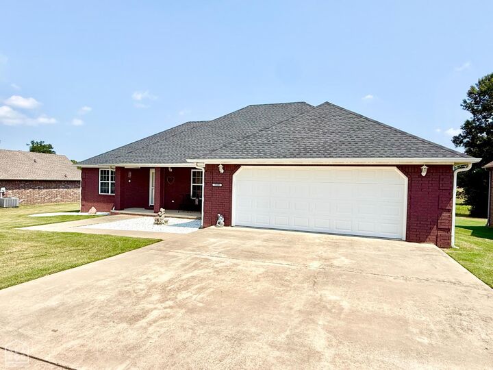 Property Photo: 2105 N 8 1/2 Street AR 72450