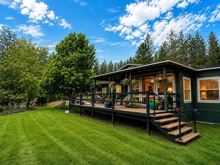 Property Photo: 48 Sunrise Ln WA 99141