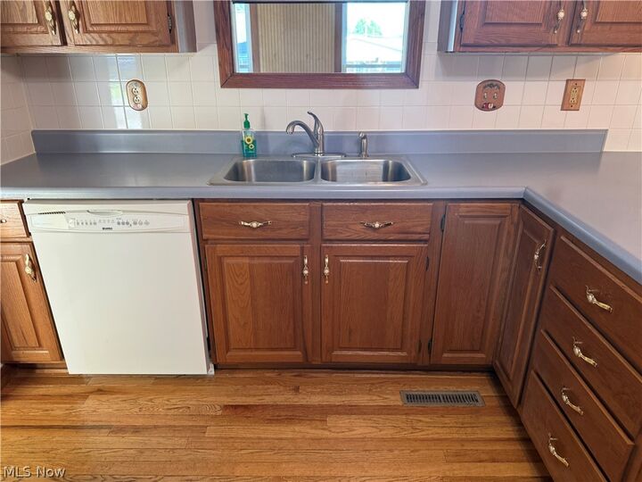 Property Photo: 2303 Prunty Street WV 26101