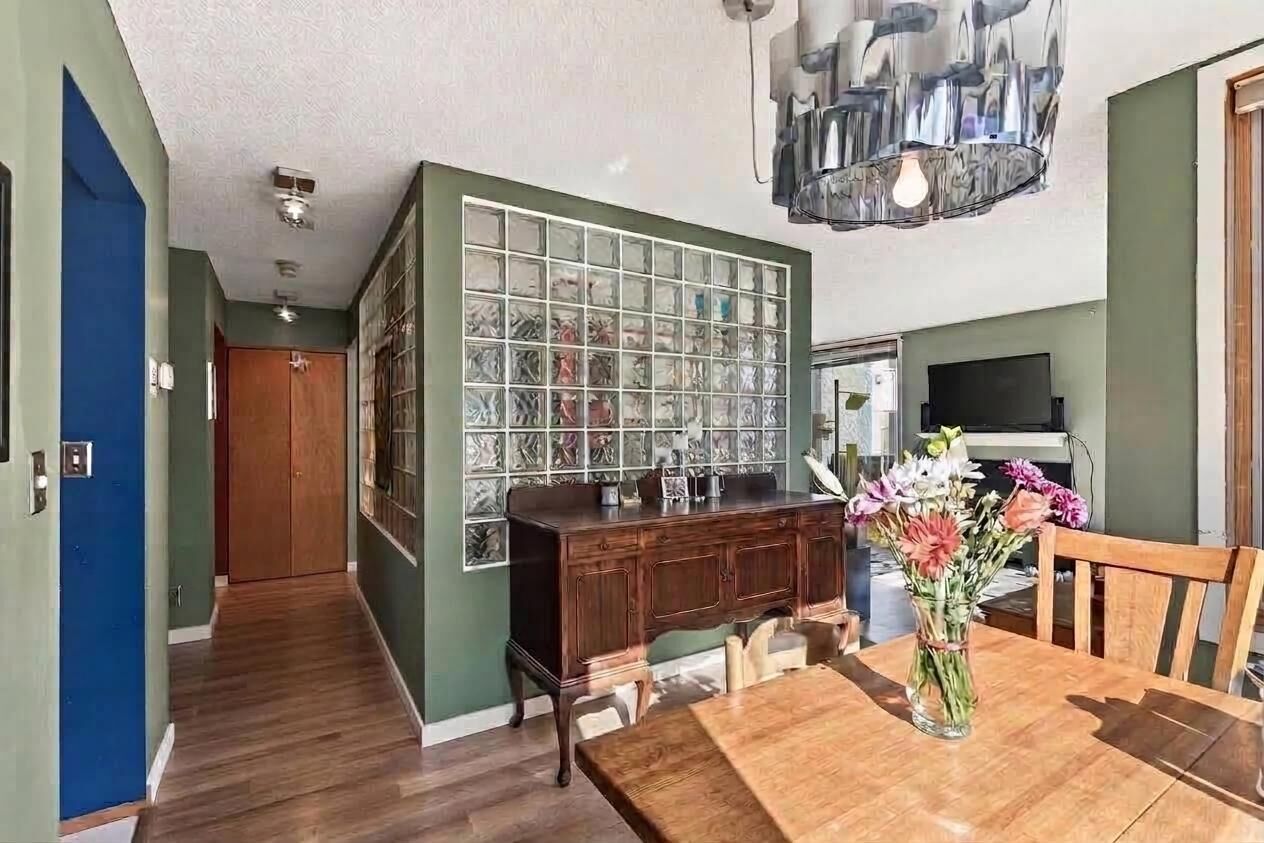 Property Photo:  3059 Lake Shore Drive A  MN 55416 