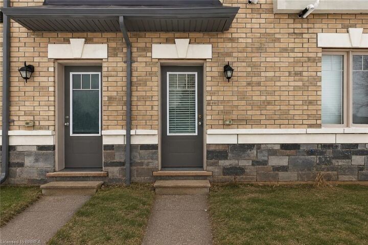 Property Photo:  68 First Street 3  ON L9W 2E4 