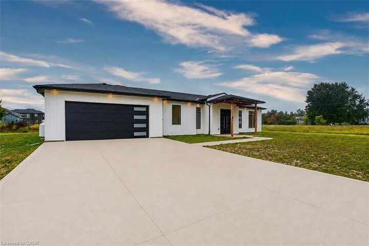 Property Photo: 6 William Street ON N7A 3X9