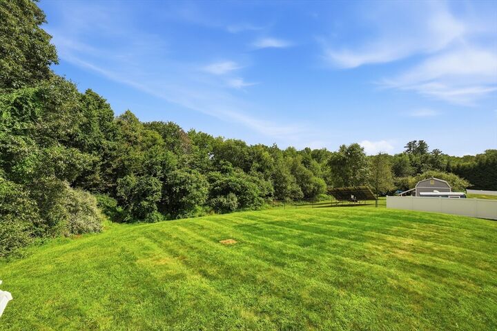 Property Photo:  10 Roberts Rd  MA 01571 