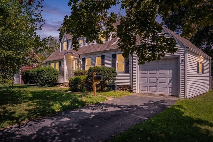 Property Photo:  515 Lake Avenue  MA 01604 