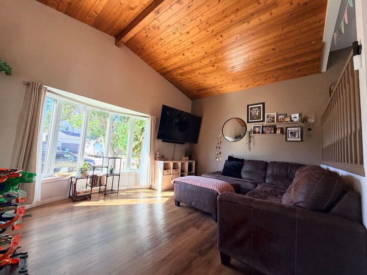 Property Photo: 11 Lakhota Crescent W AB T1K 6J3
